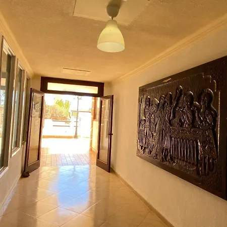 Adeje, Calle El Horno * אדחה