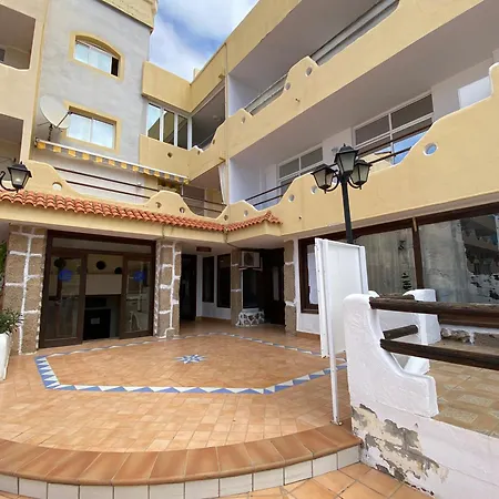 Adeje, Calle El Horno אדחה