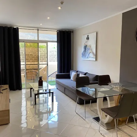 Adeje, Calle El Horno * אדחה